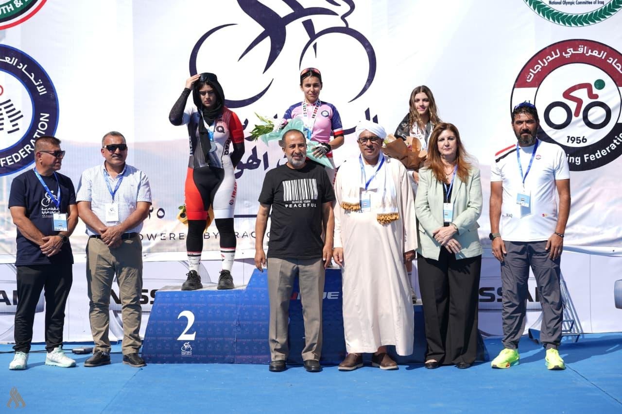 العراقية-آية-سرمد-تحرز-ذهبية-بطولة-العرب-بالدراجات.jpg