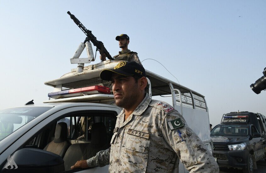 مقتل-7-جنود-باكستانيين-في-هجوم-انتحاري-قرب-الحدود-الأفغانية.jpg
