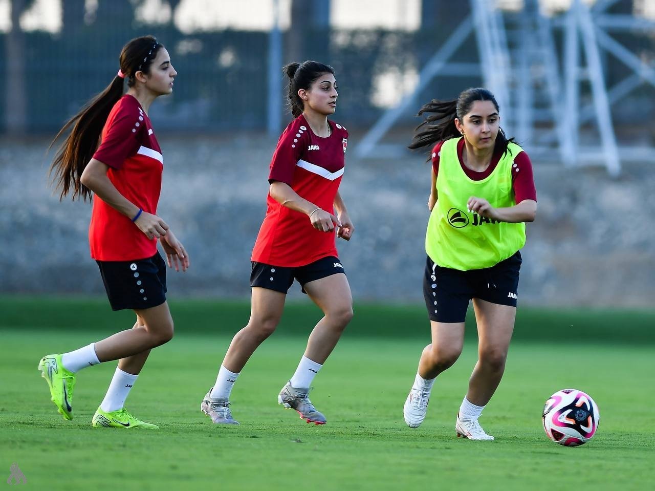 منتخب-السيّدات-يبدأ-مشواره-في-غرب-آسيا-بمواجهة-السعودية-اليوم.jpg