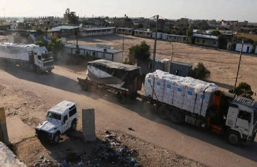 الهلال-الأحمر-الفلسطيني-يسيّر-9-شاحنات-من-الضفة-الغربية-إلى.jpg