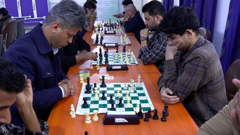 بمشاركة-80-عراقياً-ودولياً-ذي-قار-تحتضن-ماراثون-الشطرنج.jpg