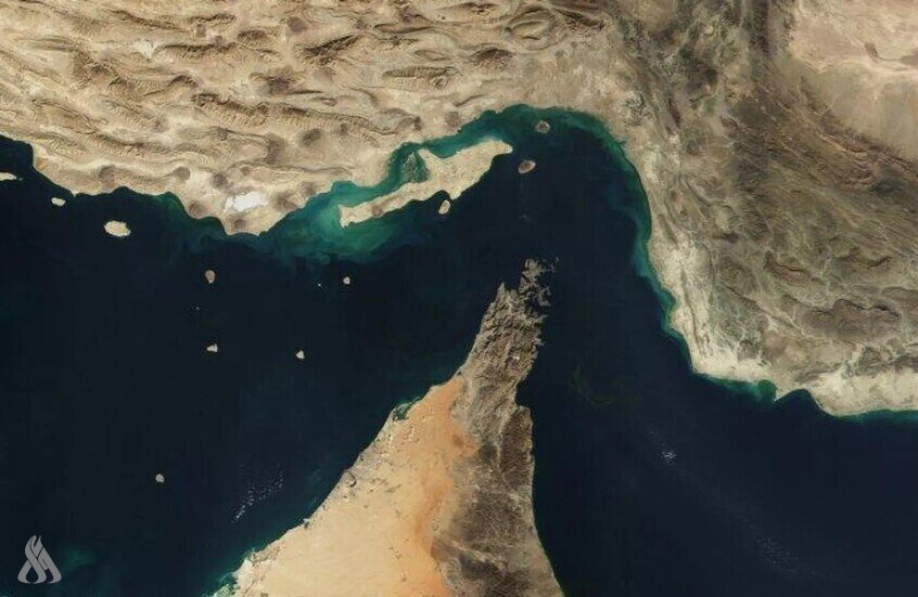 توقف-حركة-السفن-في-مضيق-هرمز-إلى-حد-كبير.jpg