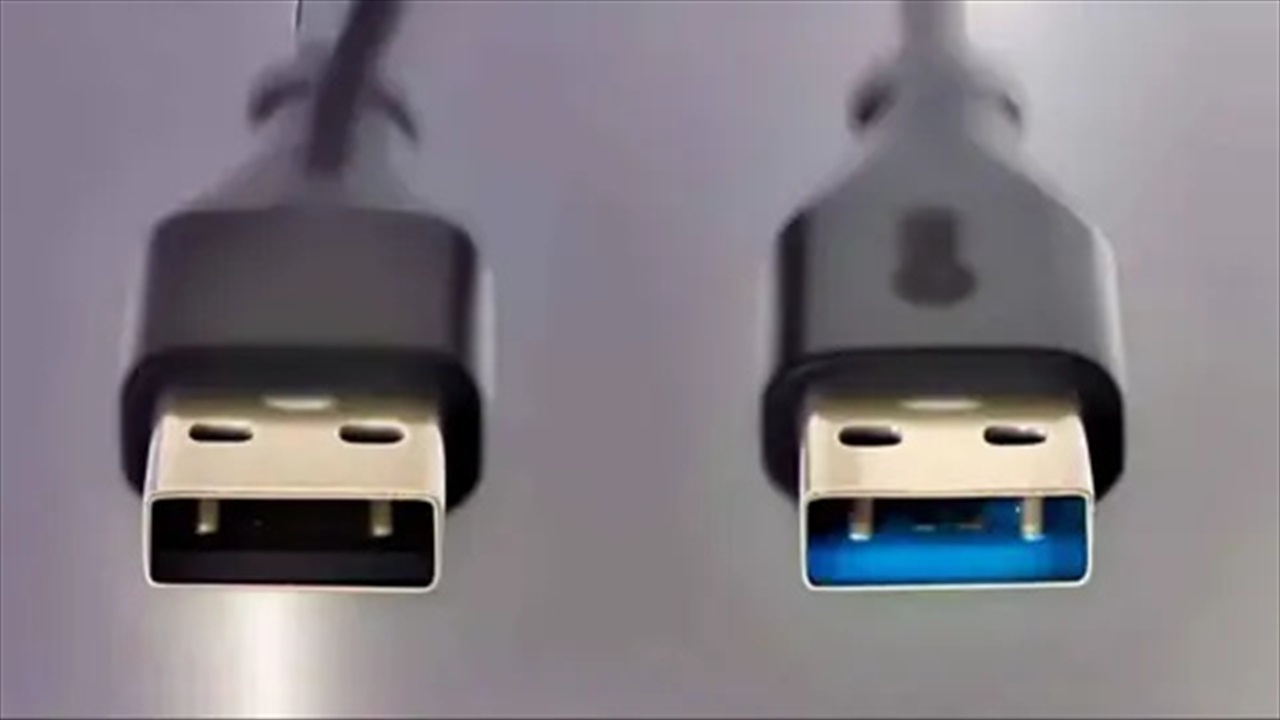 منافذ-USB-بالألوان-ماذا-يعني-الأزرق-والأسود؟.webp.webp