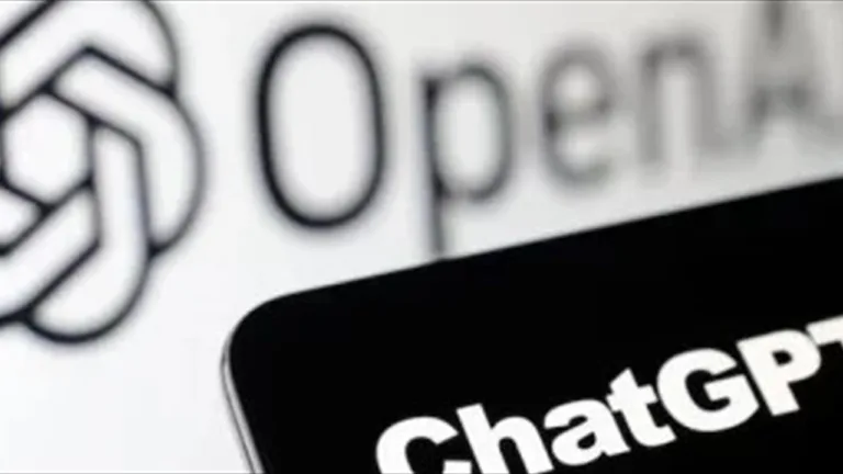 هل-يراقب-ChatGPT-هواتفنا-والرسائل-والكاميرا؟-تقرير-مفصل-يجيب-كل.webp.webp